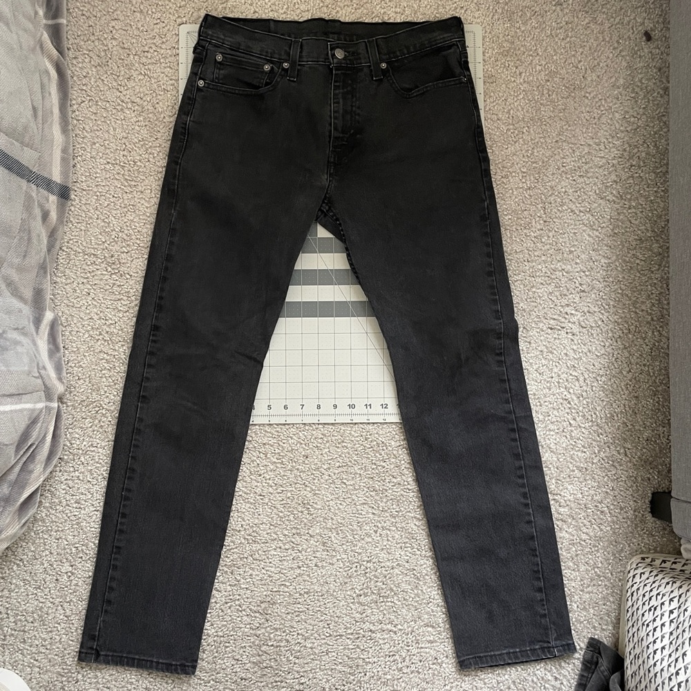 FADED BLACK LEVI 502 PANTS 
SIZE 32X32
